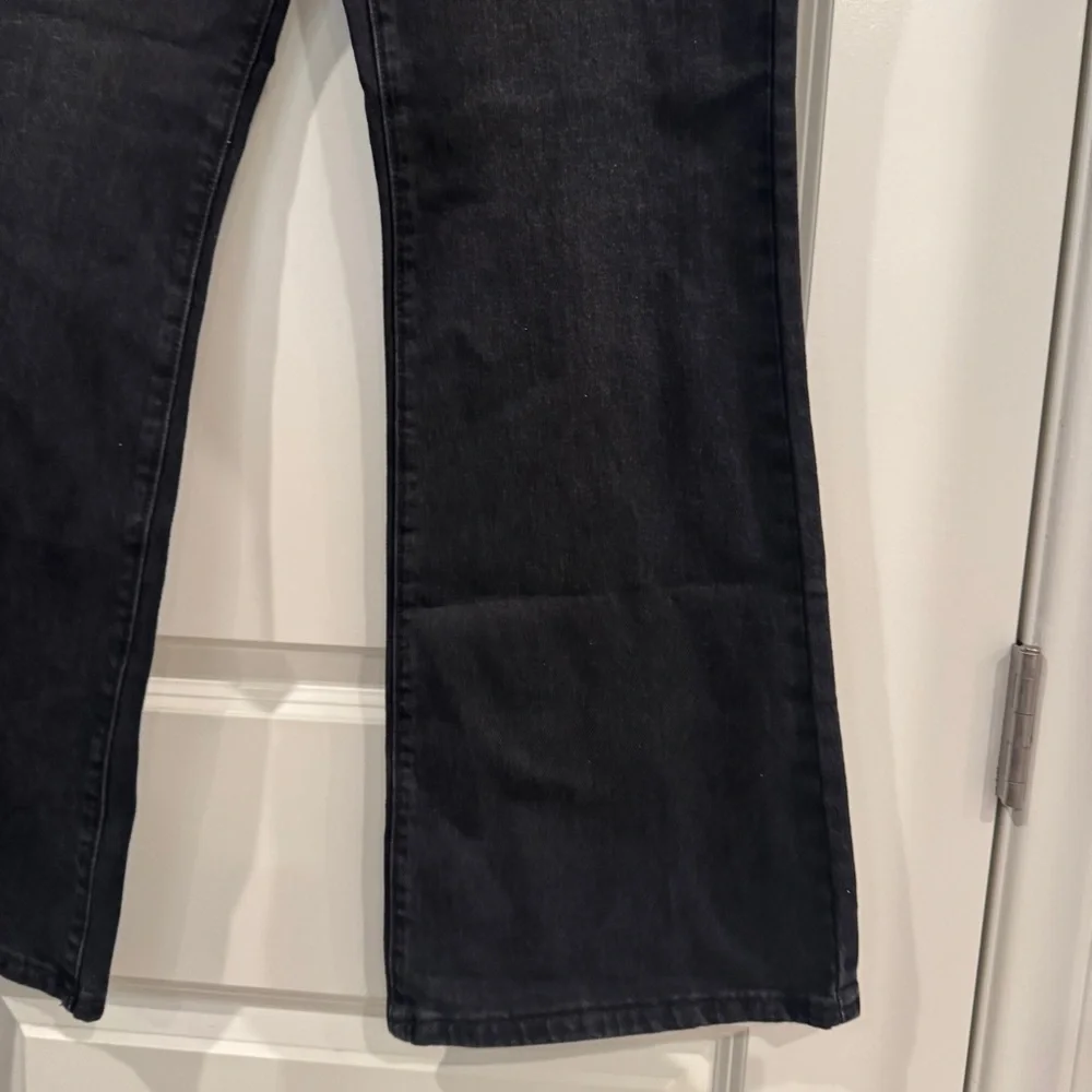 Universal Thread High Rise Flare Pants Black Jeans Size 10 /S Short New NWT - Picture 9 of 12